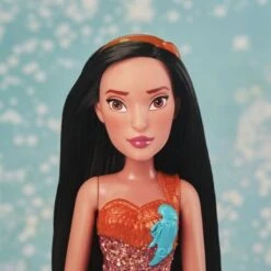 HASBRO E4165 - Disney Princess - Schimmerglanz Pocahontas 7 HASBRO E4165 - Disney Princess - Schimmerglanz Pocahontas -Spielzeugparadies 5010993545346 2 600x600