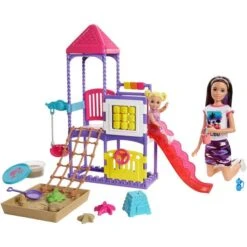 MATTEL GHV89 - Barbie - Skipper Babysitters Spielplatz Und Puppen