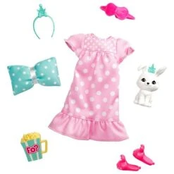 MATTEL GML66 - Barbie - Prinzessinnen Abenteuer Modeset Pyjamaparty-Outfit 6 MATTEL GML66 - Barbie - Prinzessinnen Abenteuer Modeset Pyjamaparty-Outfit -Spielzeugparadies 887961857481 1 600x600